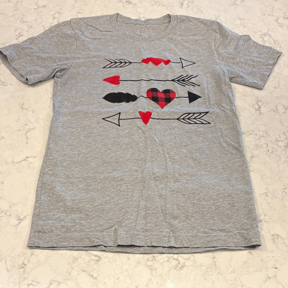 Gray Tee with Arrow and Heart Graphic